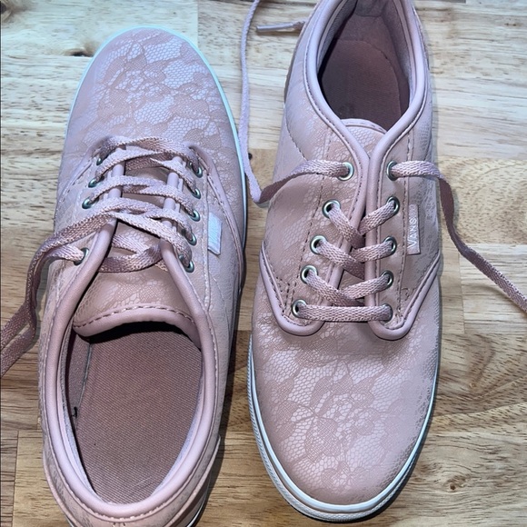 Vans Women's Blush Lace Sneakers - Picture 5 of 5